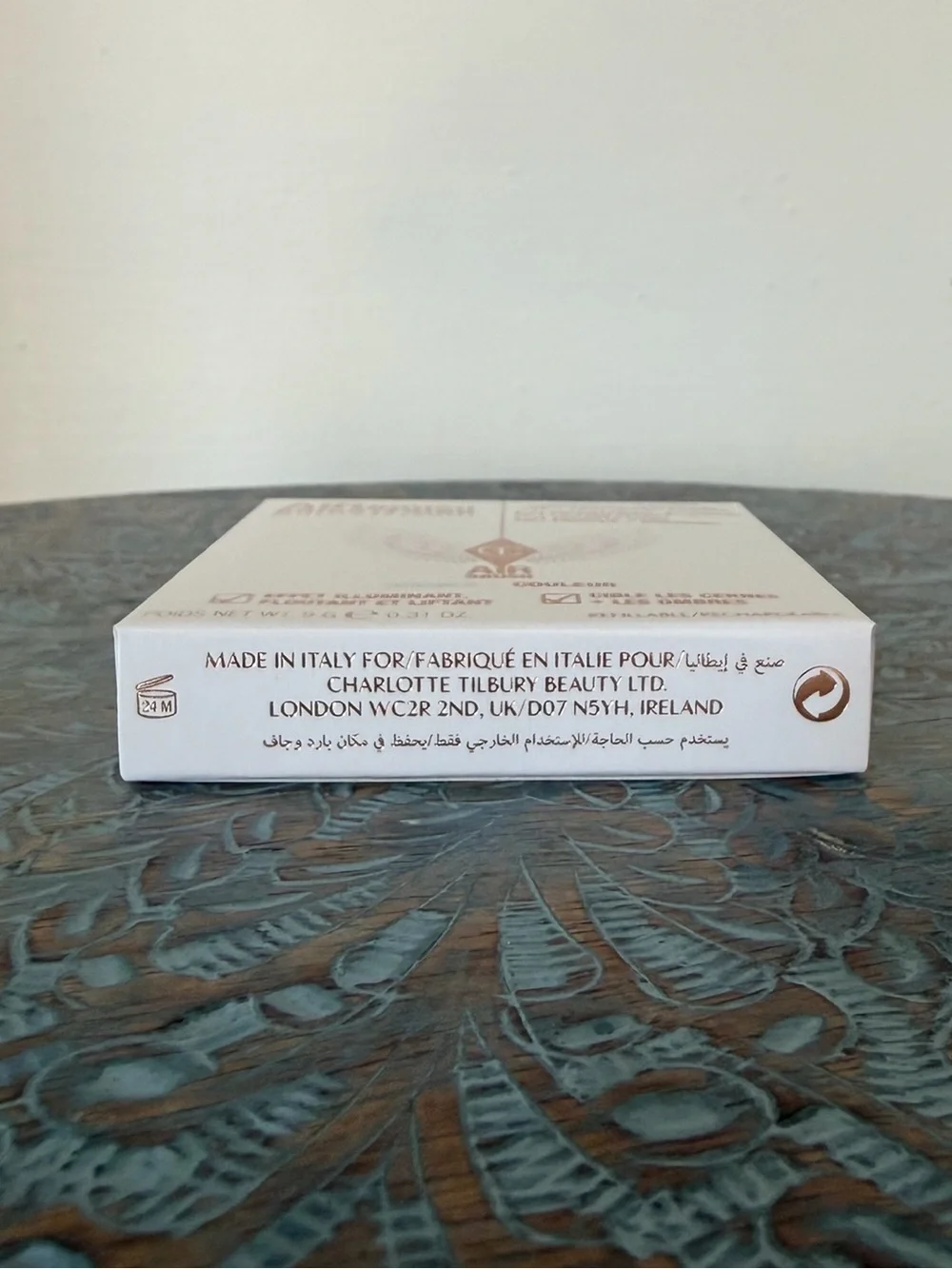 Charlotte Tilbury Airbrush Brightening Flawless Finish Setting Powder Tan-Deep